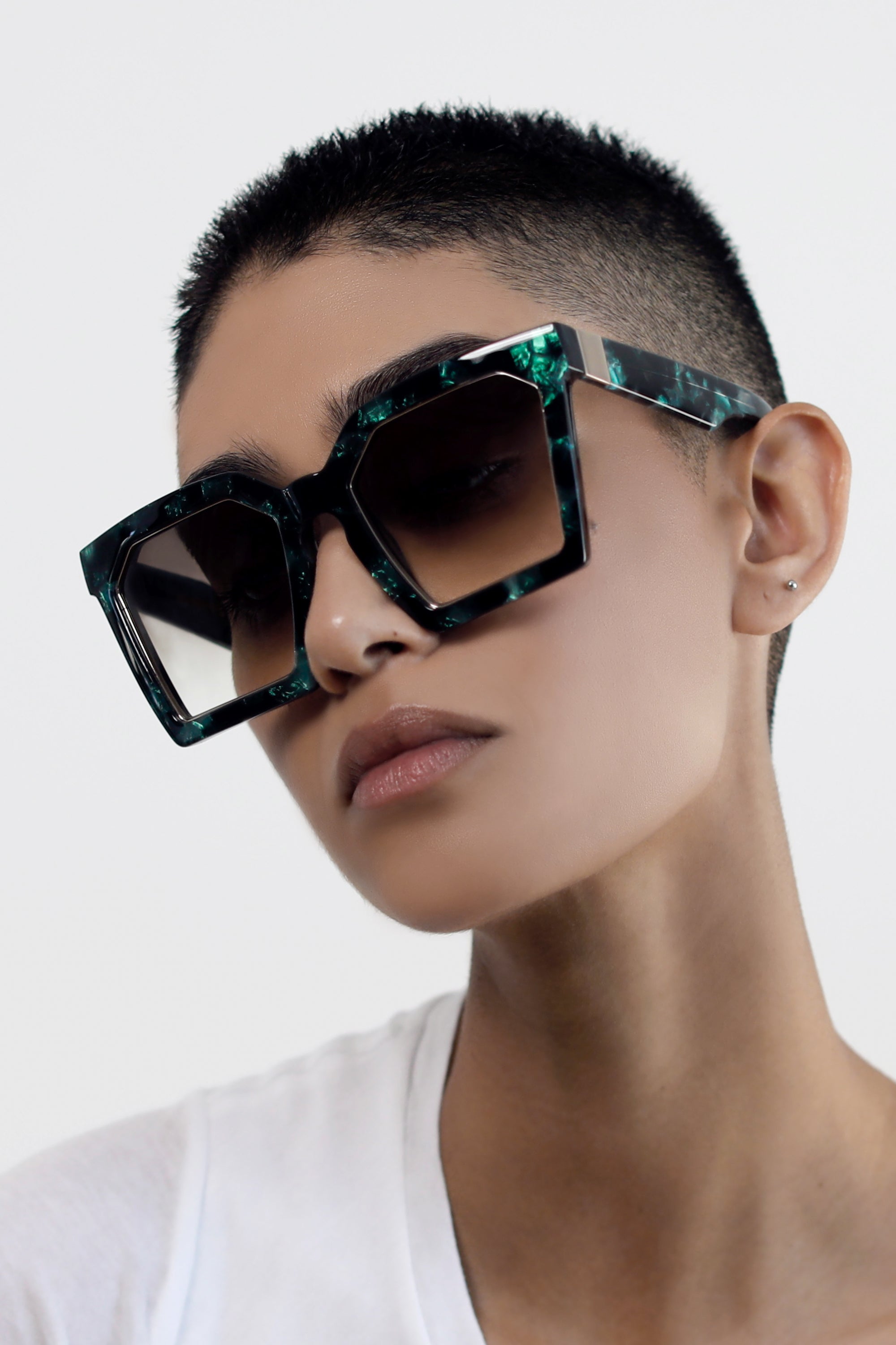 Louis Vuitton LV Moon Square Sunglasses 2023 Ss, Black, W